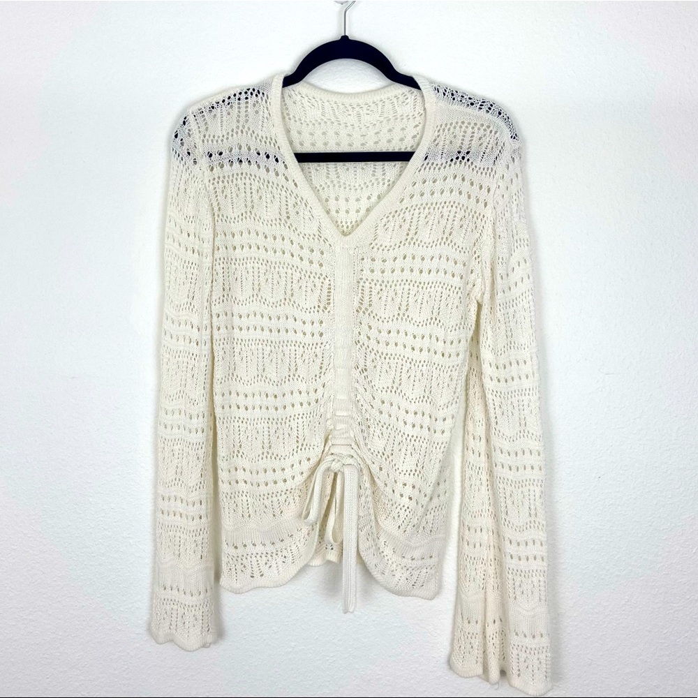 💔SOLD💔Boho Cream Crochet Bell Sleeve Sweater. Size Small